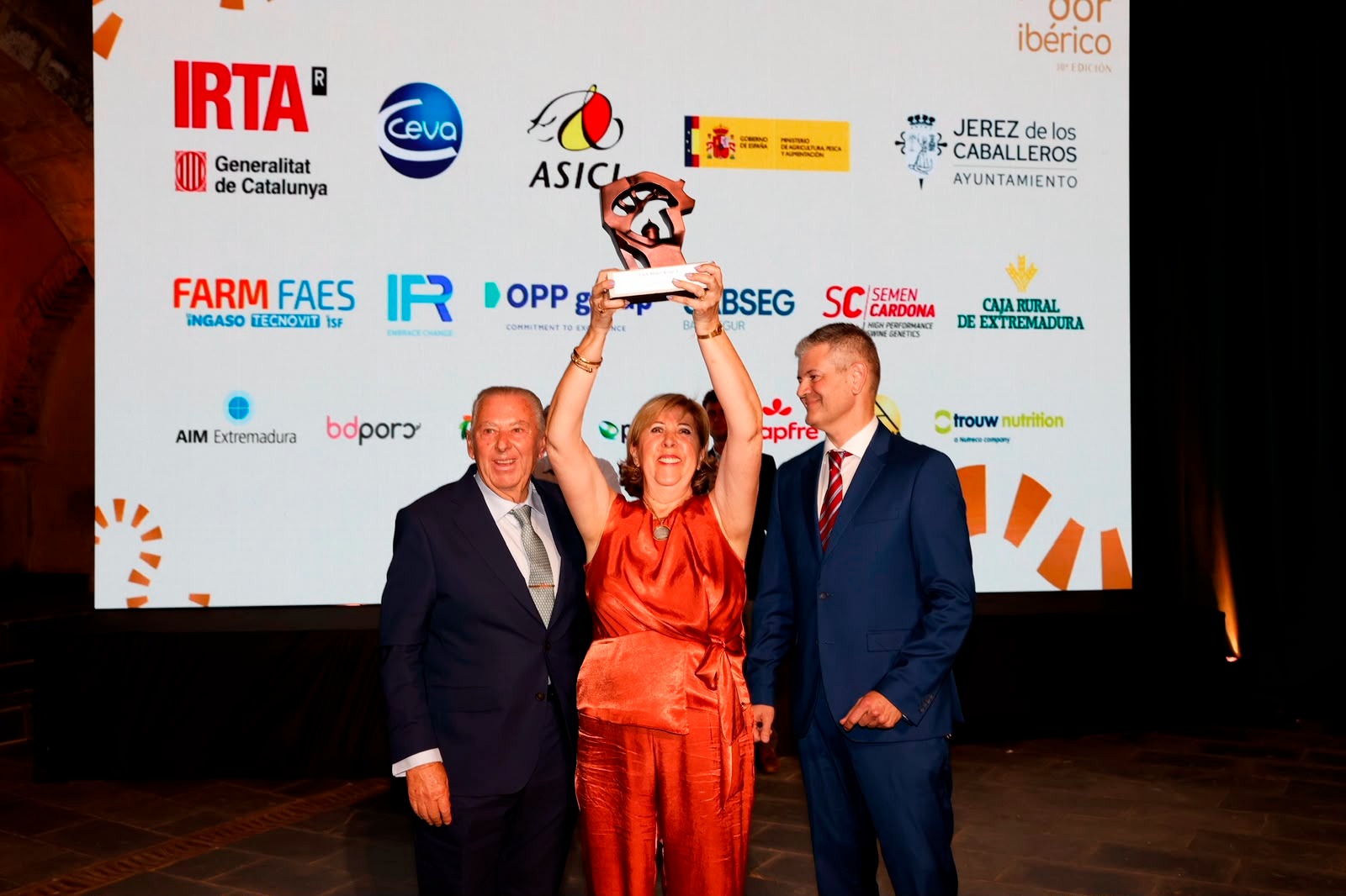 Jerez de los Caballeros reúne a más de 450 profesionales del sector en la gala de la 10ª edición de los Premios Porc d’Or Ibérico